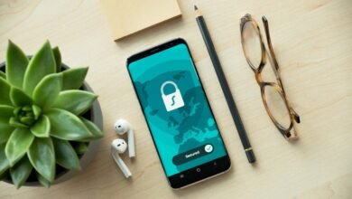 شاشة هاتف لتفعيل التحقق بخطوتين