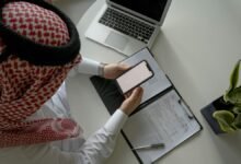 أفضل تطبيقات الذكاء الاصطناعي بالعربي